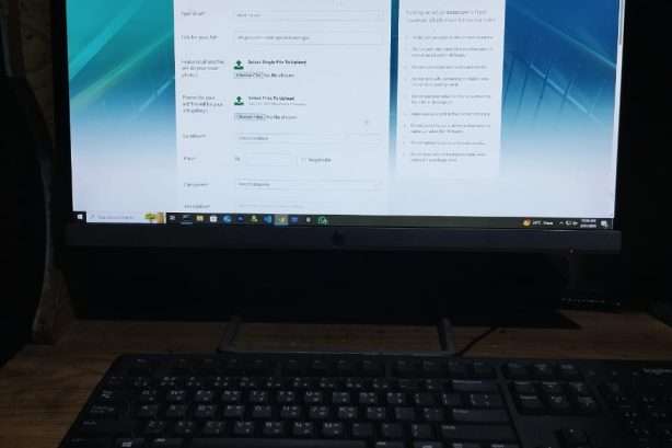 9th gen core i5 with 2gb dedicated gpu.