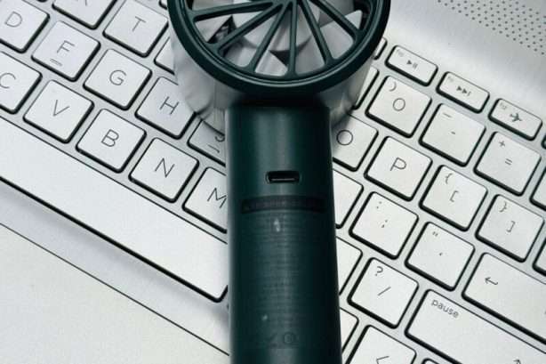 Xiaomi AISOLOVE F01 Handheld Turbo Fan (2000mAh Battery) – Green Color