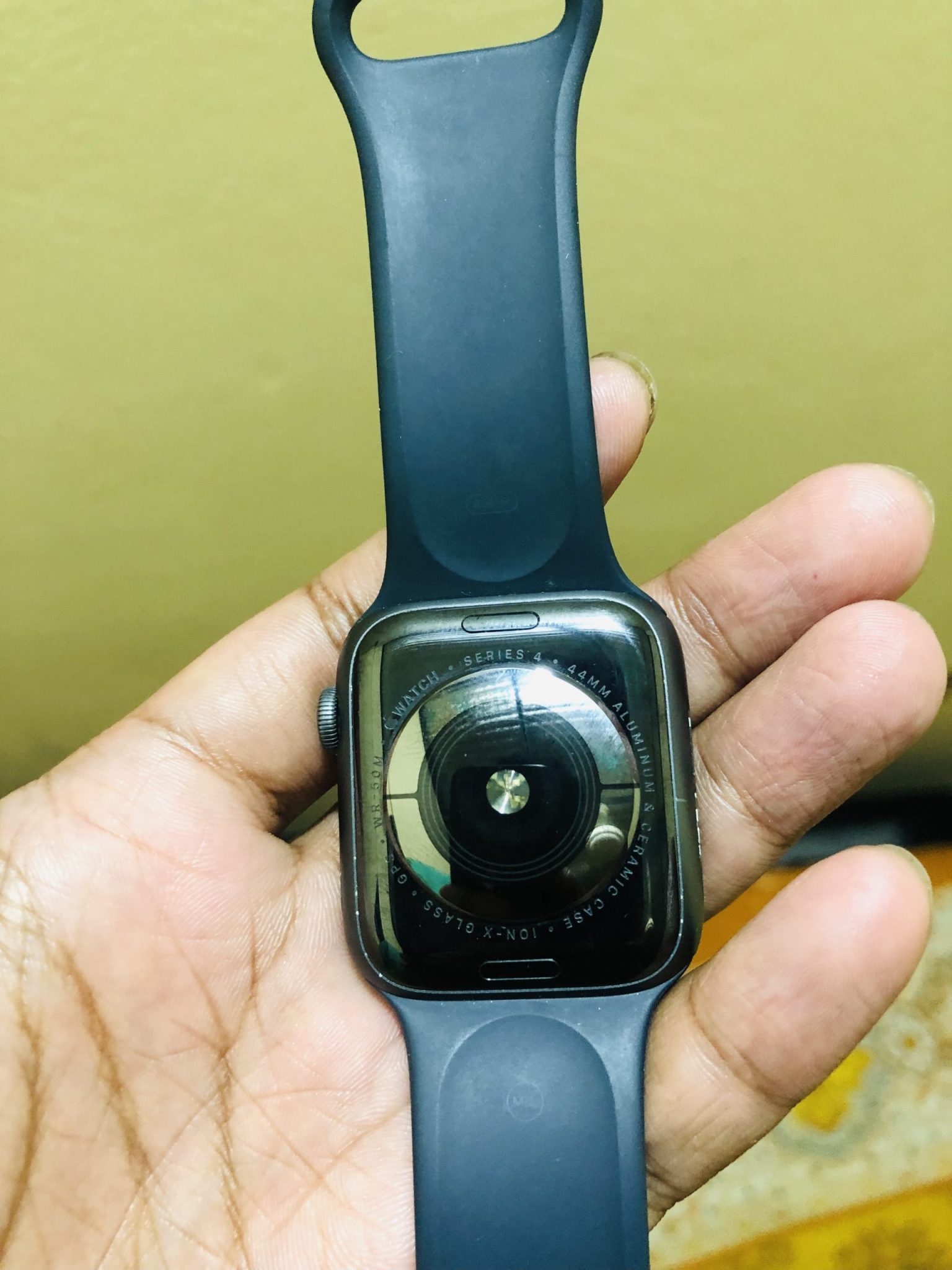 Apple Watch Series 4 (44mm, GPS, 16GB) – iCloud Locked – চার্জারসহ
