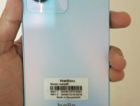 helio-40 ,ram-8,rom-128,3 mas used.full frsesh condition