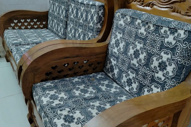 Original সেগুন কাঠের সোফা