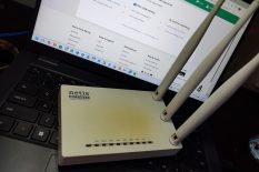 Netis WF2409E 300 Mbps Ethernet Single-Band Wi-Fi Router